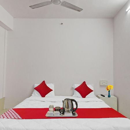 סוראט Hotel O Cozy Rooms מראה חיצוני תמונה
