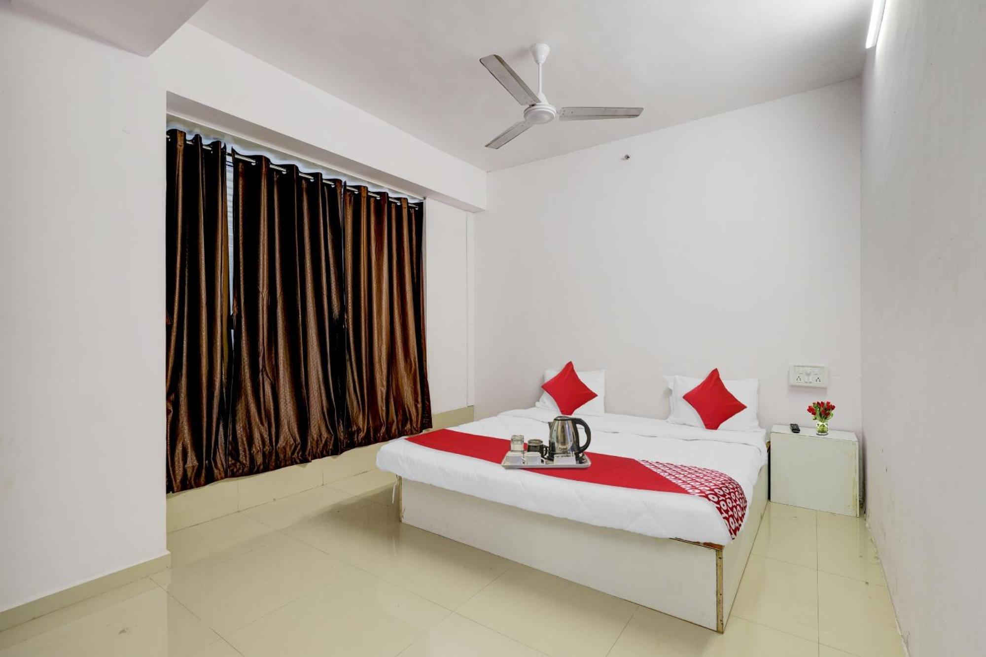סוראט Hotel O Cozy Rooms מראה חיצוני תמונה