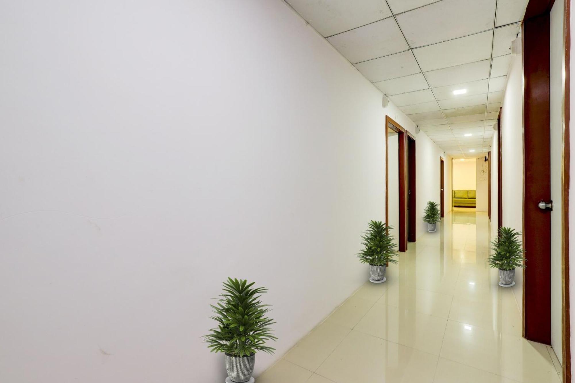 סוראט Hotel O Cozy Rooms מראה חיצוני תמונה