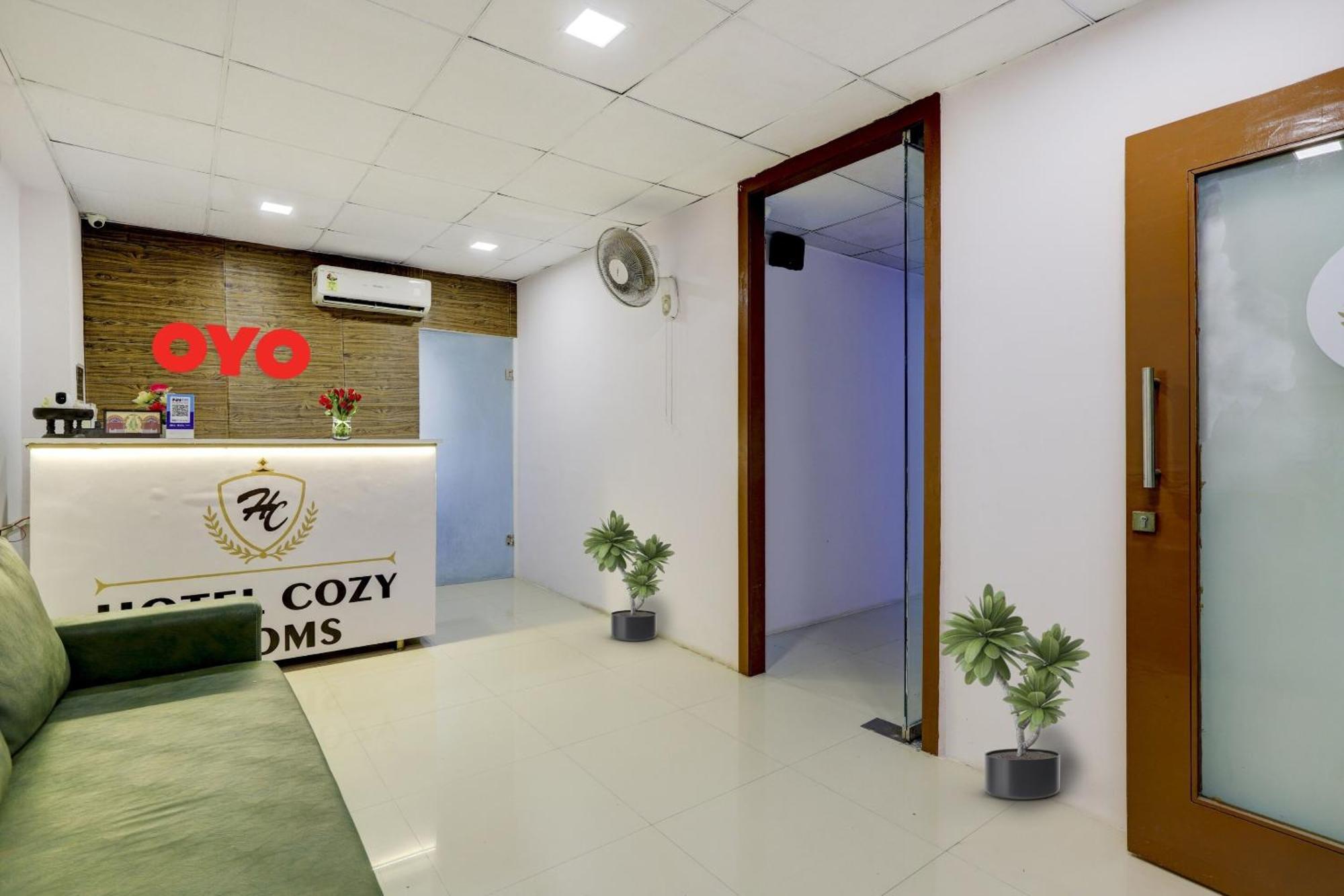 סוראט Hotel O Cozy Rooms מראה חיצוני תמונה